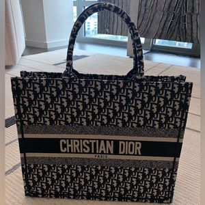 New Large Christian Dior Designer tote in Navy Blue